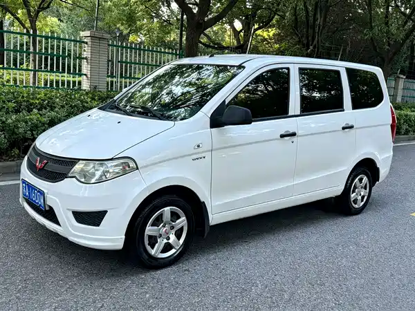 Wuling Hongguang 2018