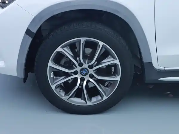 BYD Song New Energy 2017