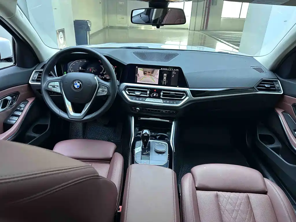 BMW 3 Series 2022 — фото 19