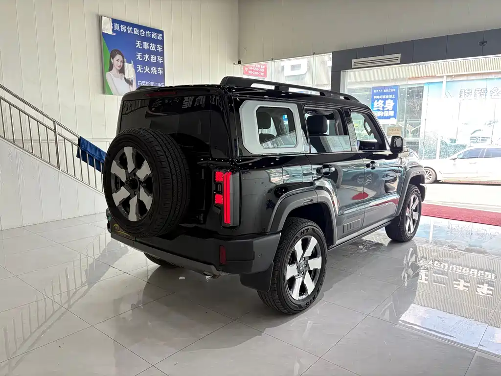 BAIC BJ40 Extended Range 2025 — фото 6