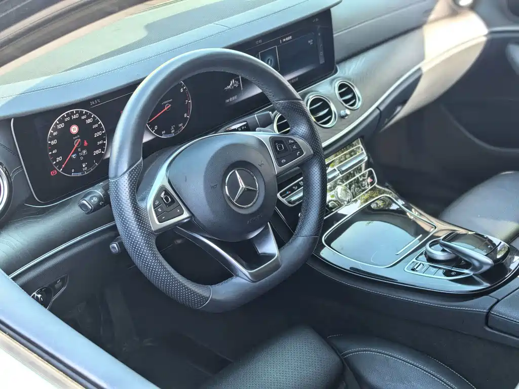 Mercedes-Benz E-Class 2017 — фото 8
