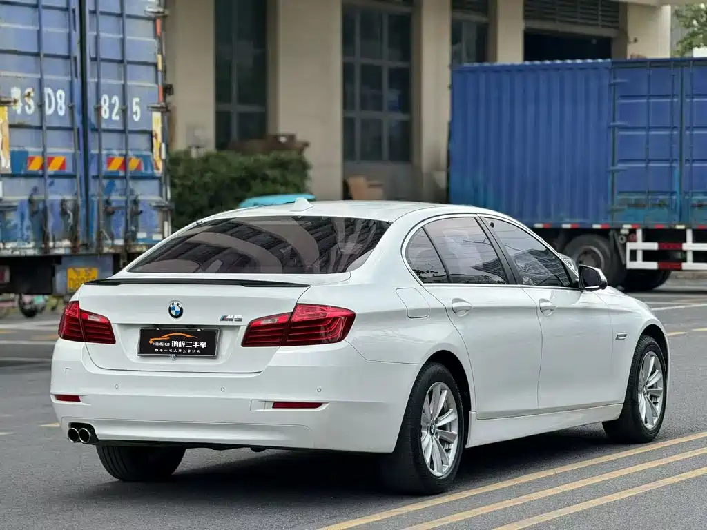 BMW 5 Series 2014 — фото 9