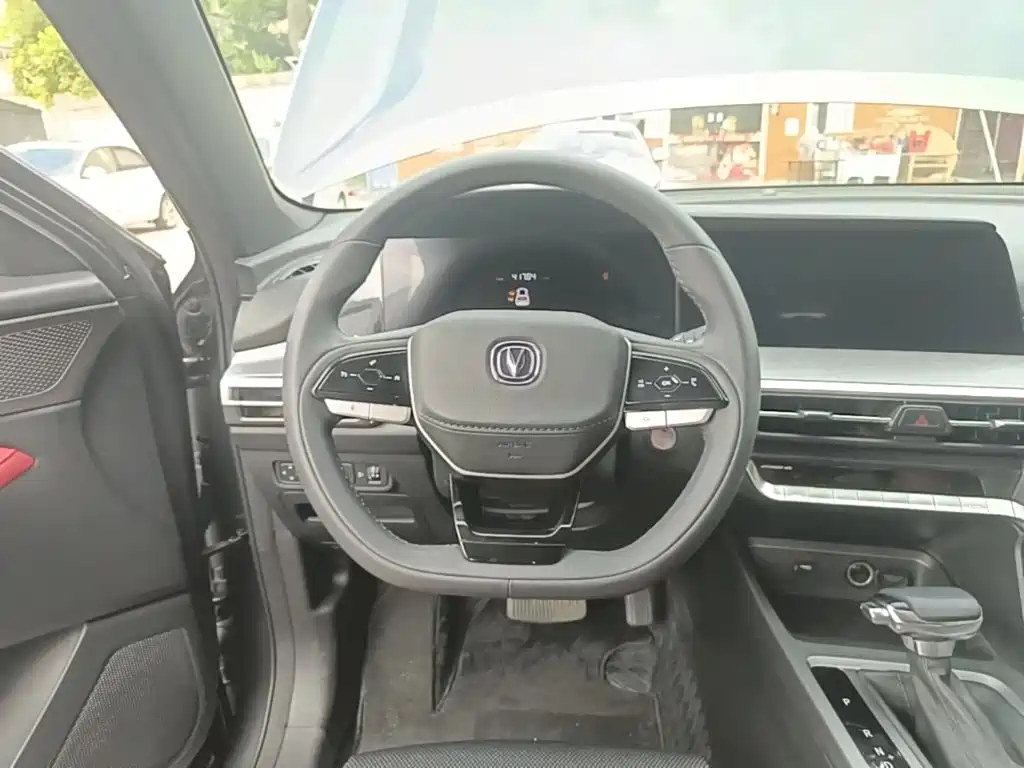 Changan CS35PLUS 2023 — фото 11