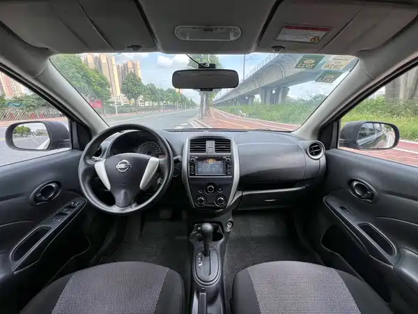 Nissan Sunny 2016