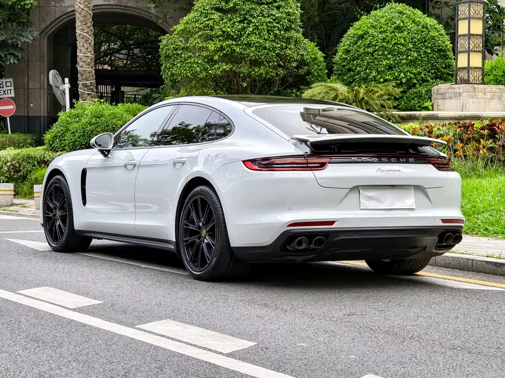 Porsche Panamera 2019 — фото 8