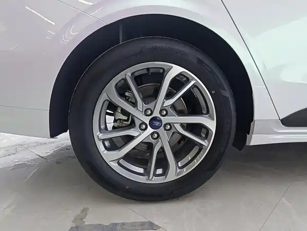 Ford Mondeo 2023