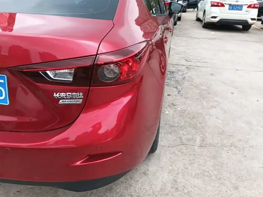 Mazda 3 Axela 2015 — фото 8