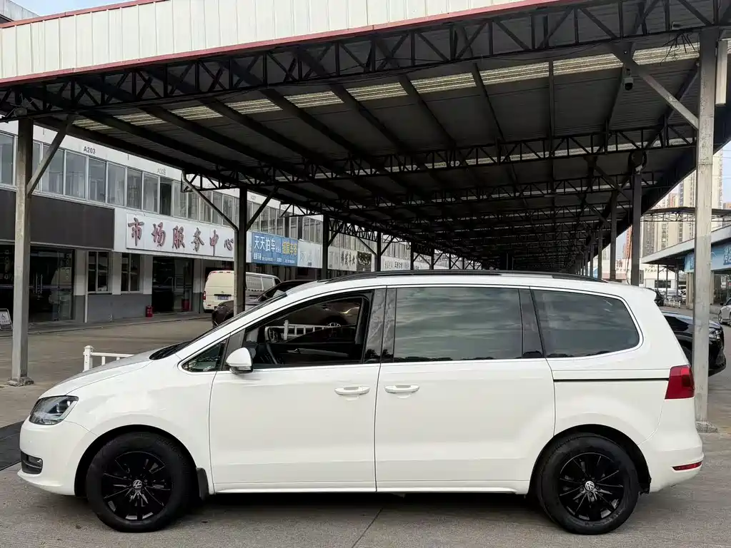 Volkswagen Sharan 2016 — фото 4
