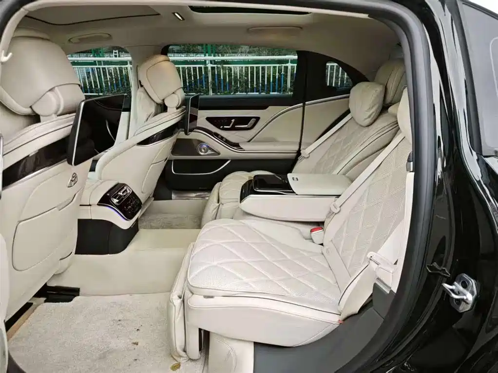 Mercedes-Benz S-Class 2025 — фото 5