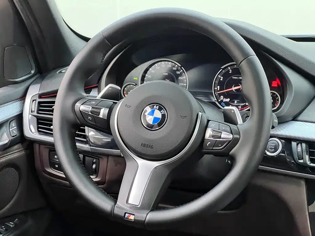 BMW X5 2017 — фото 18