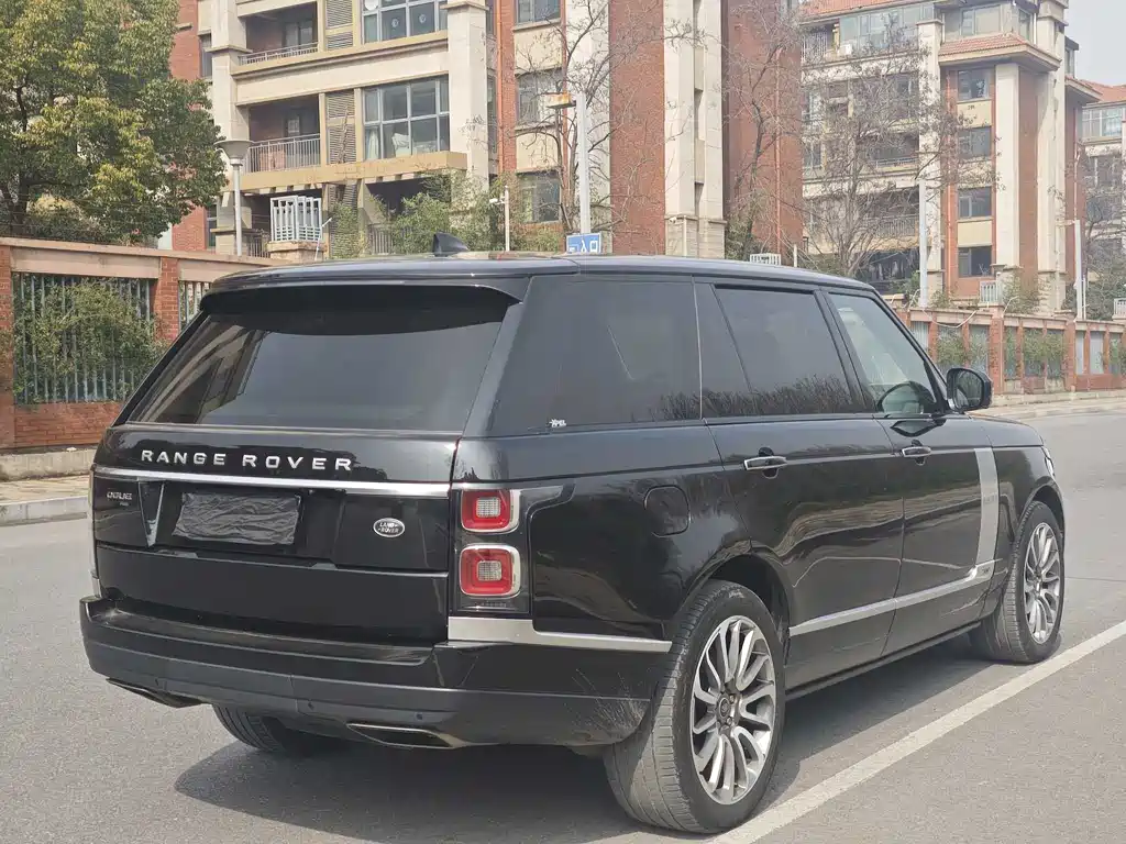 Land Rover Range Rover 2019 — фото 9