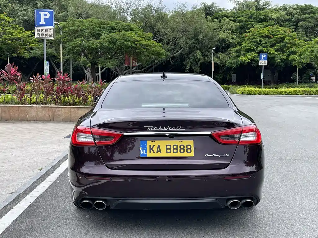 Maserati Quattroporte 2019 — фото 10