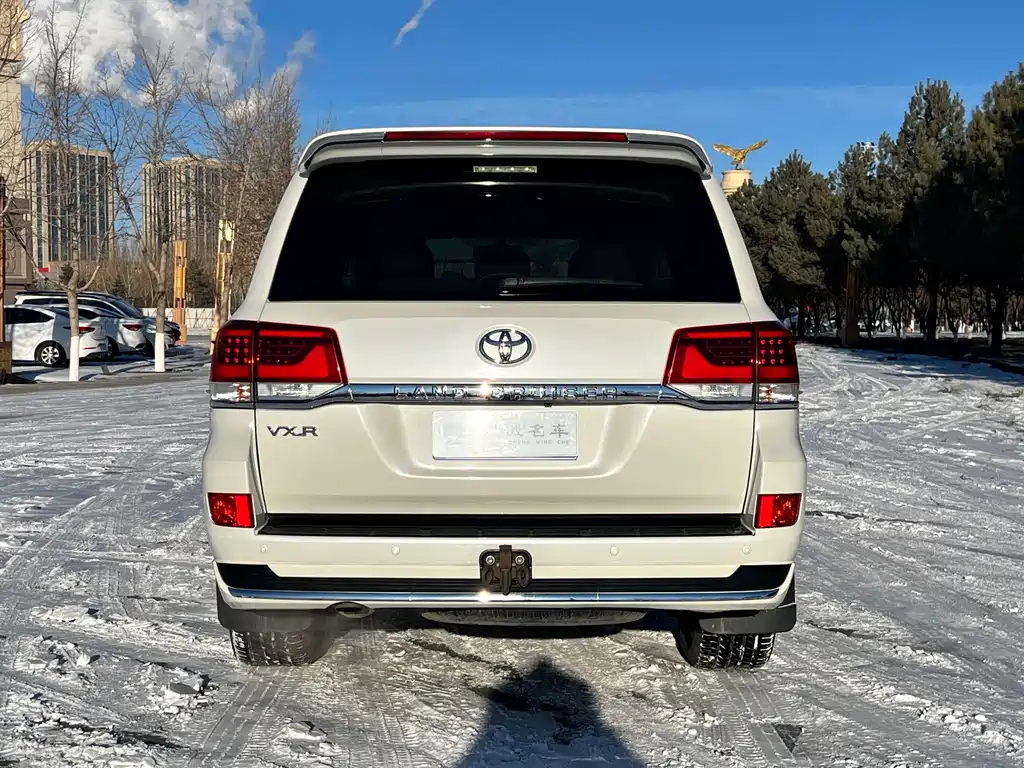 Toyota Land Cruiser 2019 — фото 9
