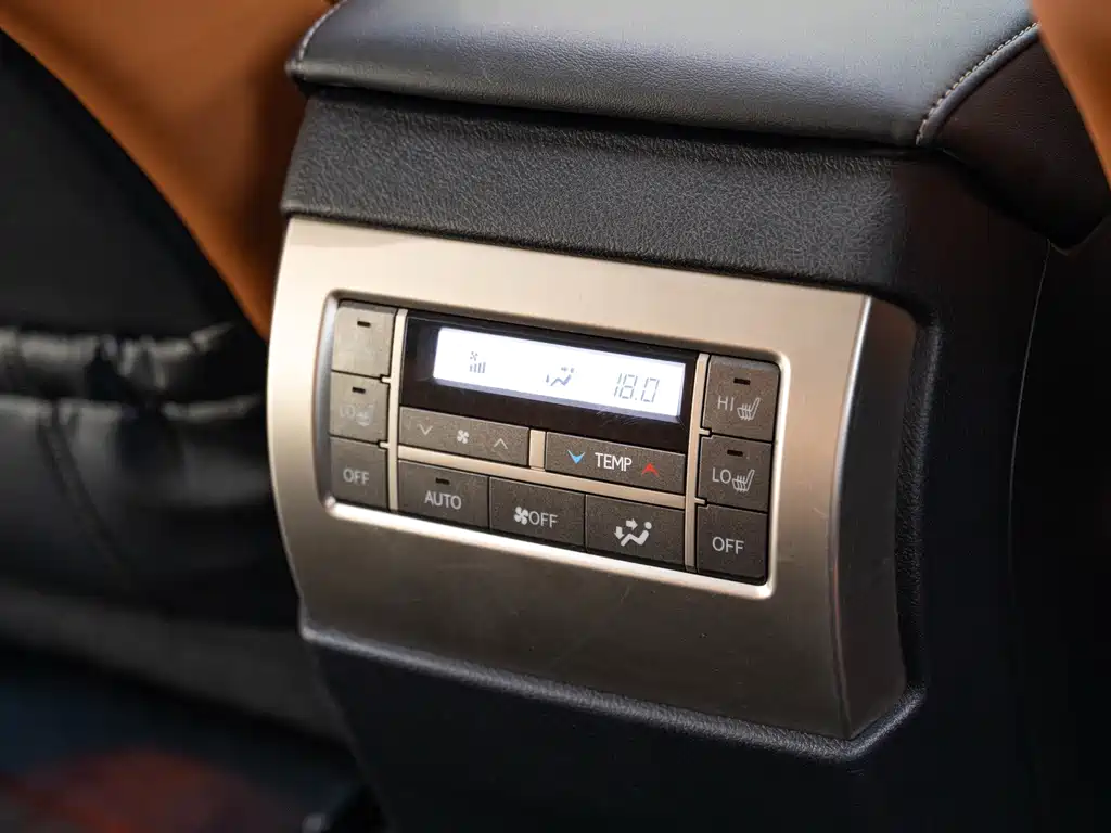 Lexus GX 2016 — фото 19