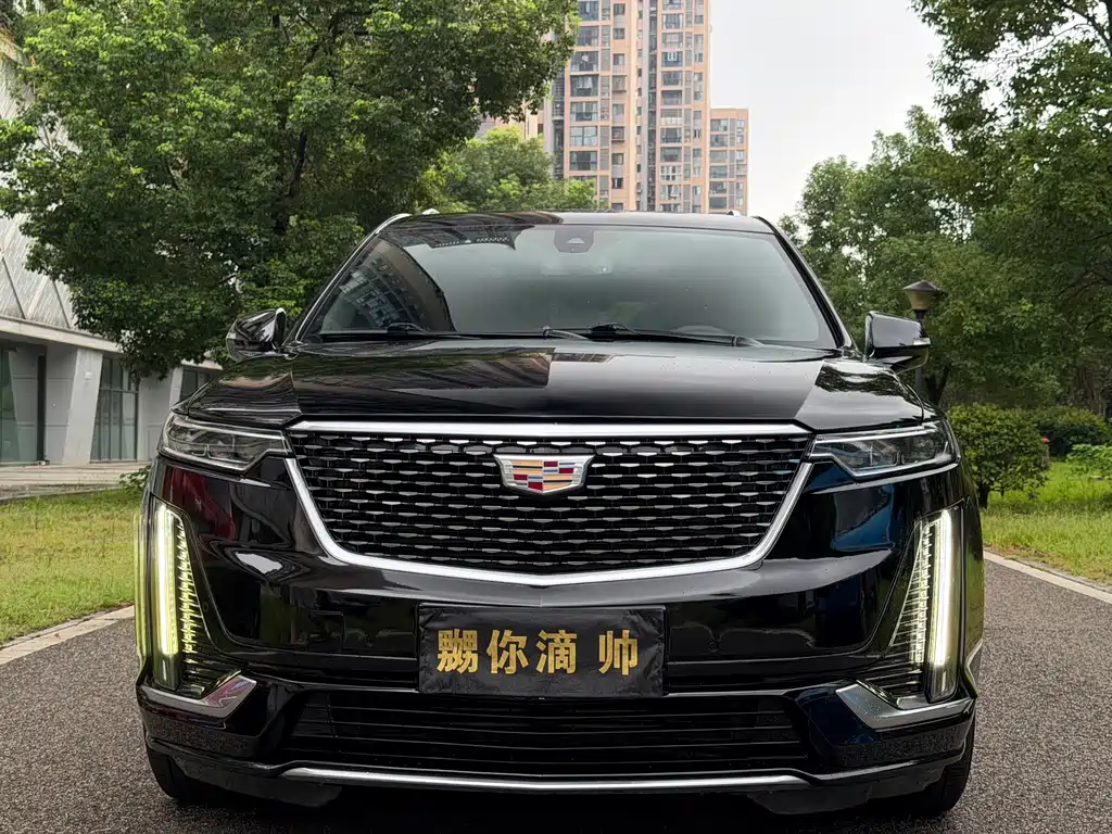 Cadillac XT6 2020 — фото 2