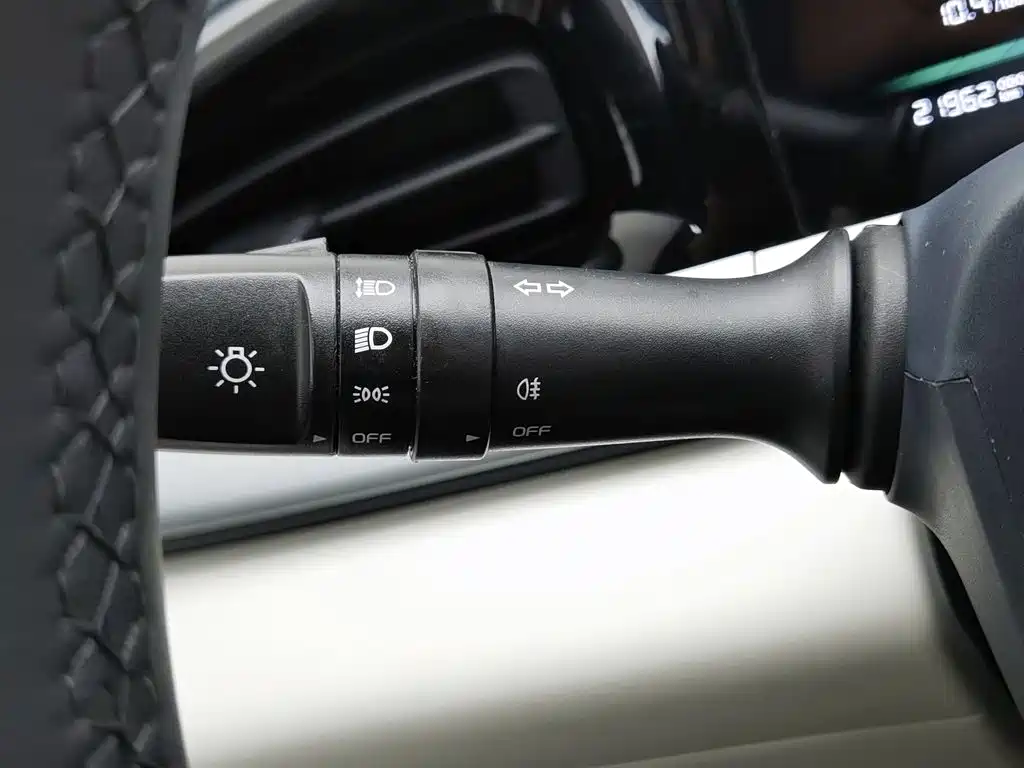 Geely Galaxy Starwish 2025 — фото 21