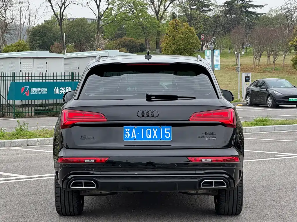Audi Q5L 2024 — фото 18