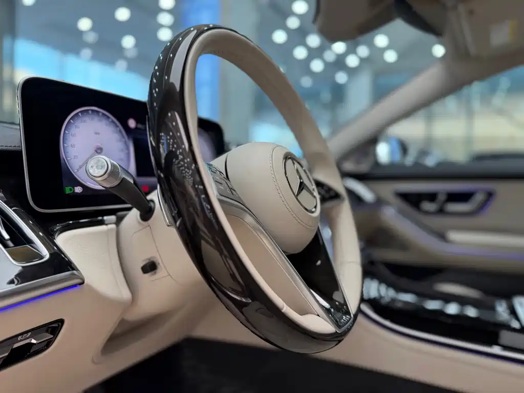 Mercedes-Benz Maybach S-Class 2023 — фото 14