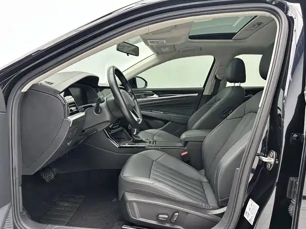 Volkswagen Passat 2022