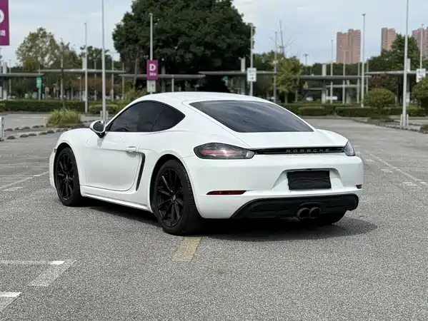 Porsche 718 2017