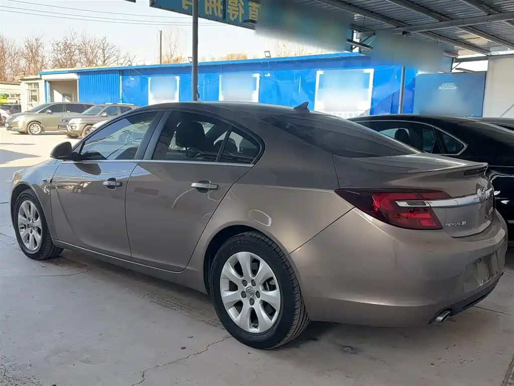 Buick Regal 2017 — фото 30