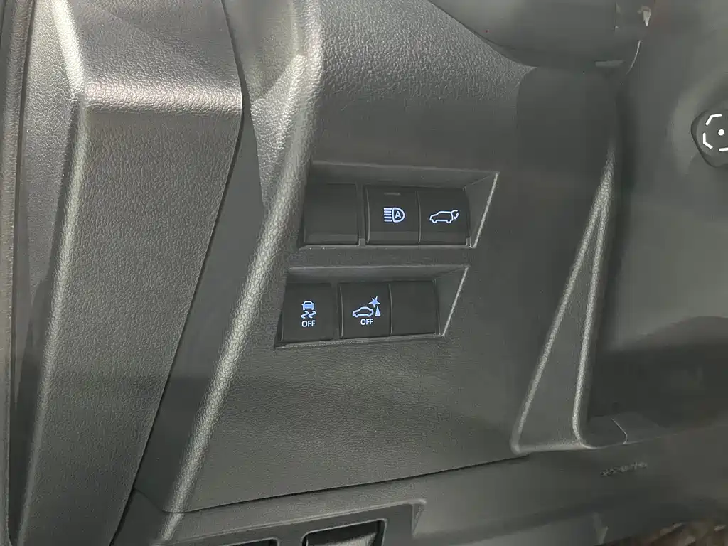 Toyota Land Cruiser 2023 — фото 11