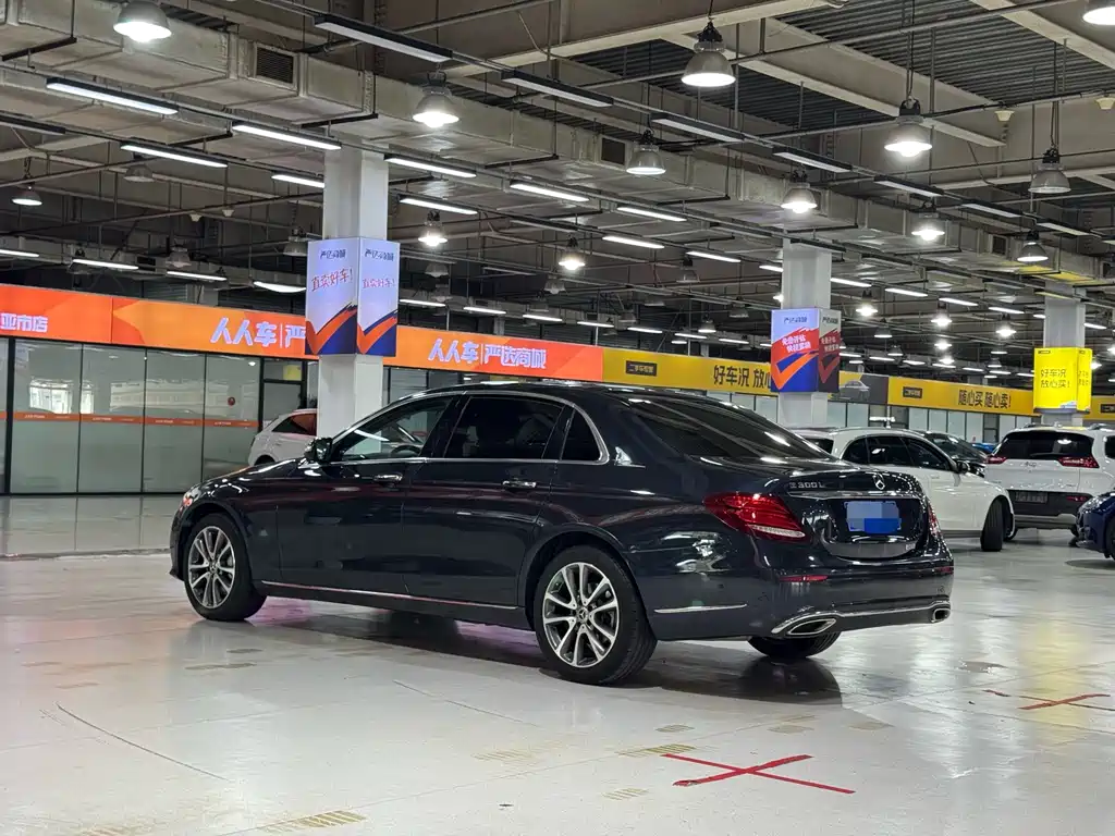 Mercedes-Benz E-Class 2017