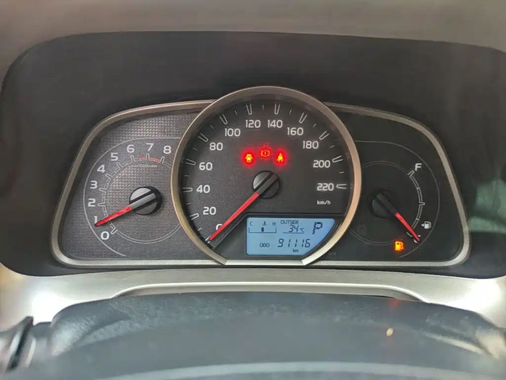 Toyota RAV4 2015 — фото 12