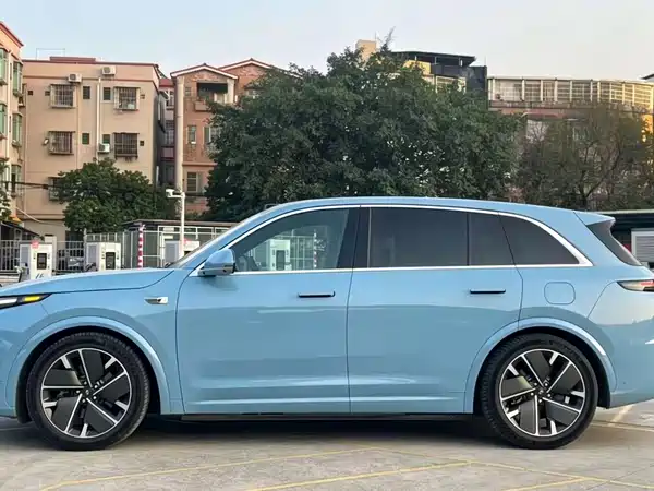Li Auto L7 2025