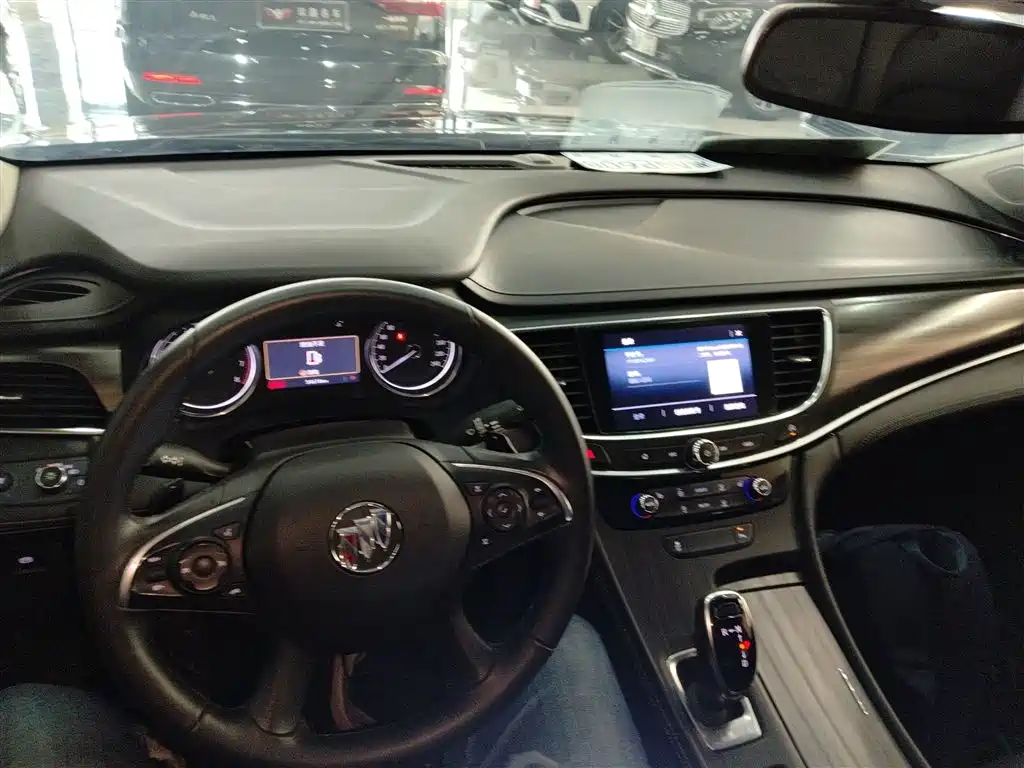 Buick LaCrosse 2021 — фото 10