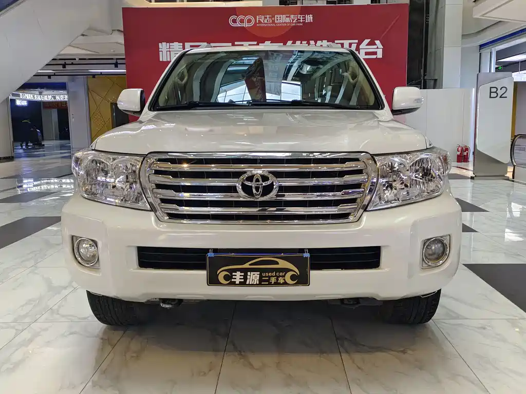 Toyota Land Cruiser 2015 — фото 2