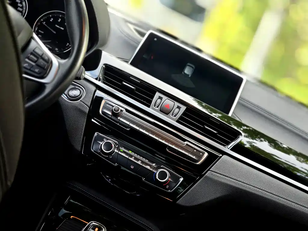 BMW X2 2019 — фото 14