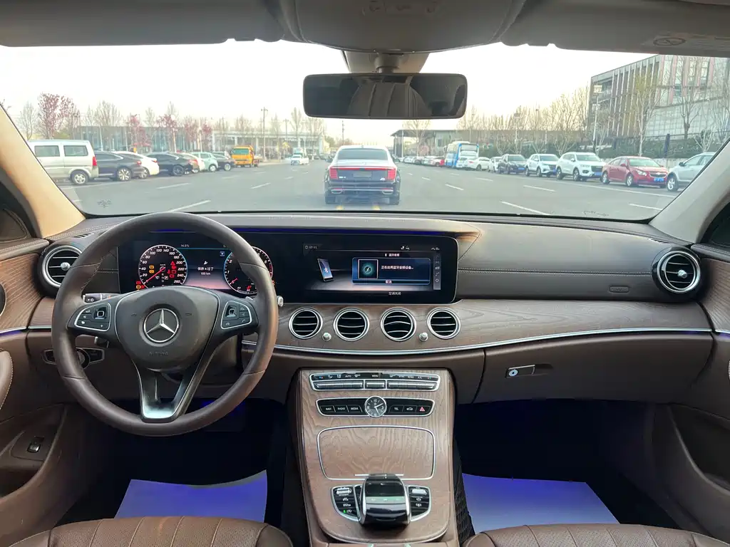 Mercedes-Benz E-Class 2018 — фото 8