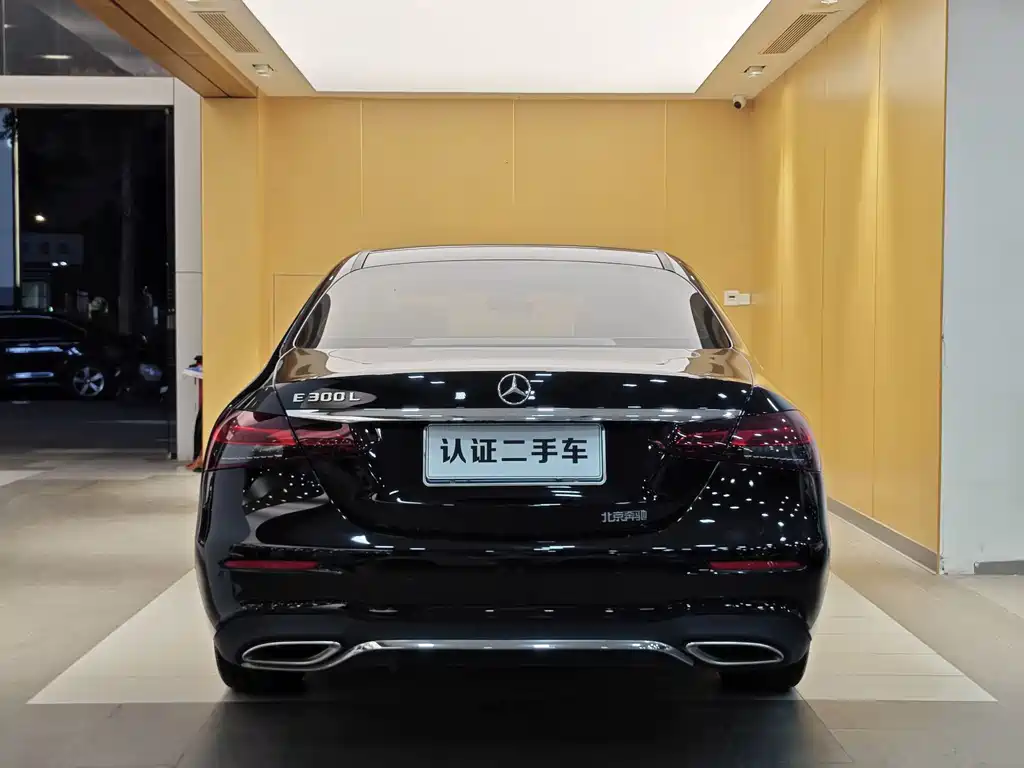 Mercedes-Benz E-Class 2023 — фото 30