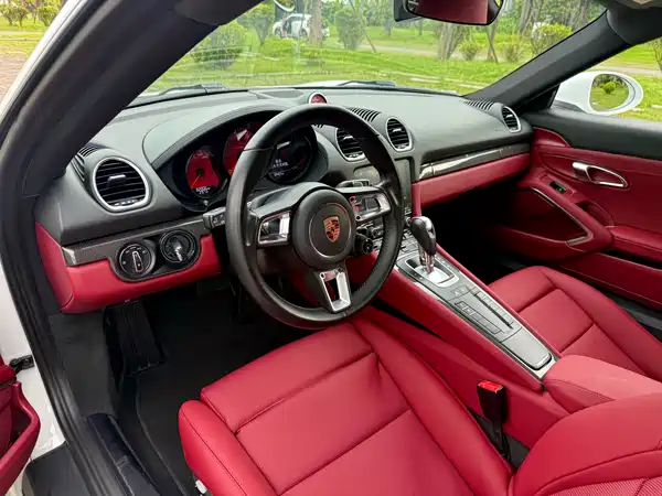 Porsche 718 2017