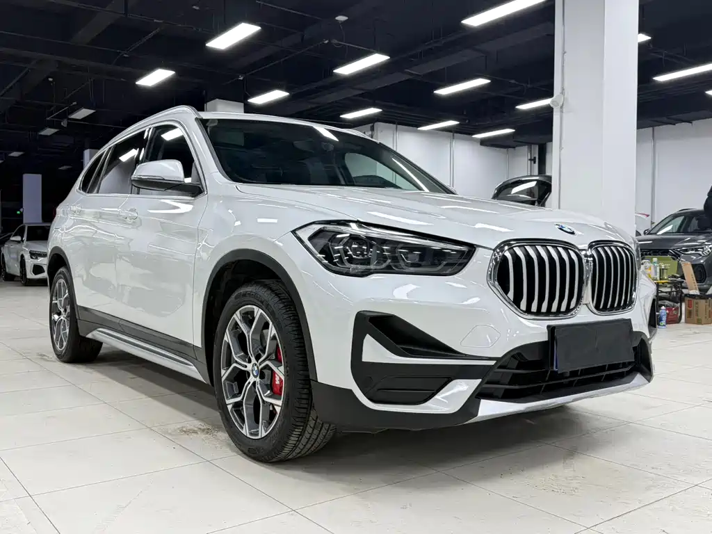 BMW X1 2022 — фото 3