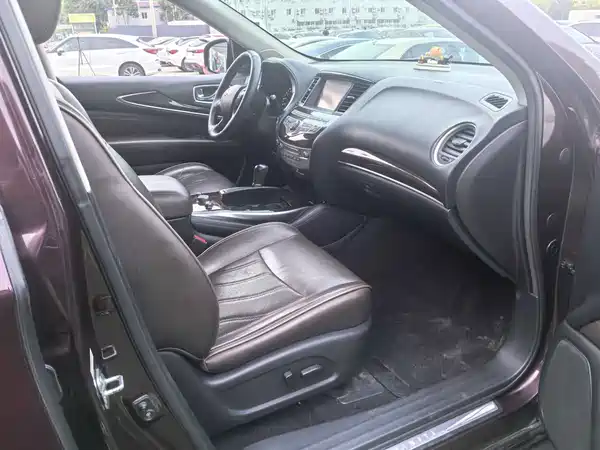 Infiniti JX 2013