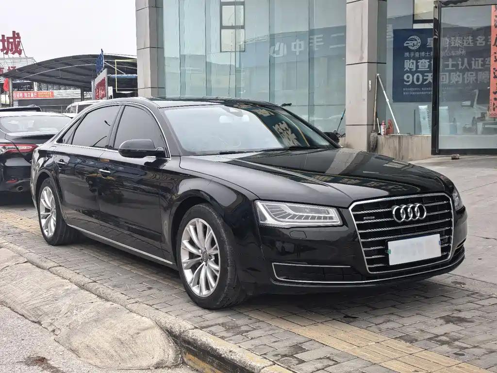 Audi A8 2015 — фото 3