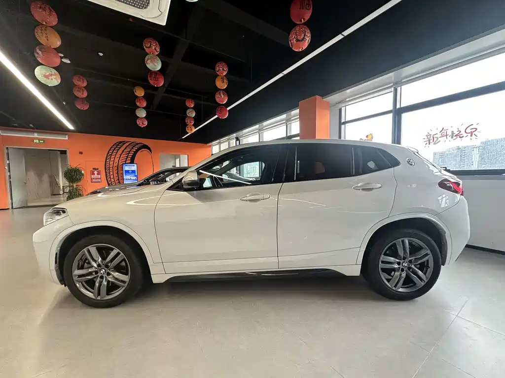 BMW X2 2022 — фото 3