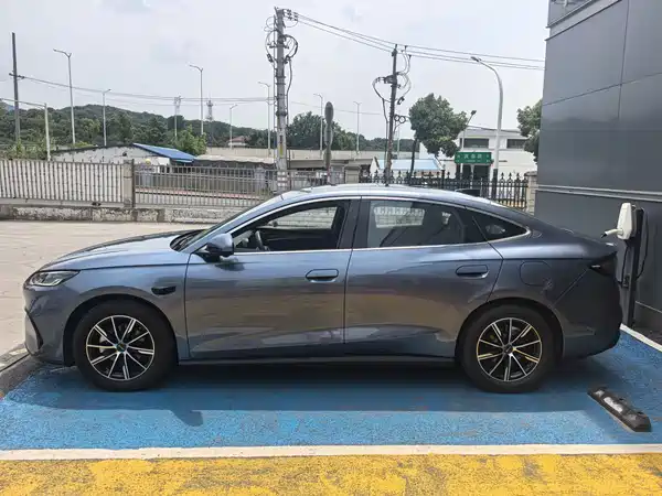 BYD Seal 06 2025