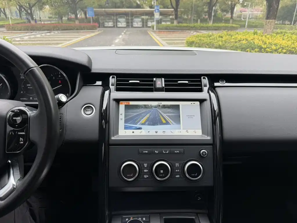 Land Rover Discovery 2019 — фото 10