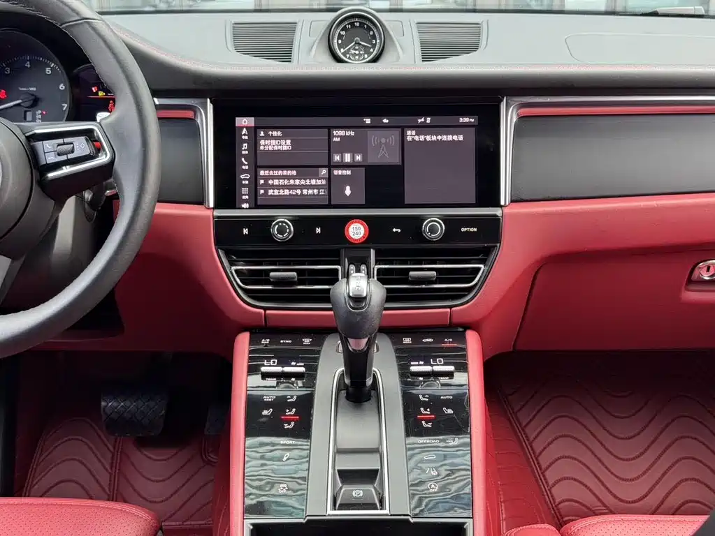 Porsche Macan 2023 — фото 12