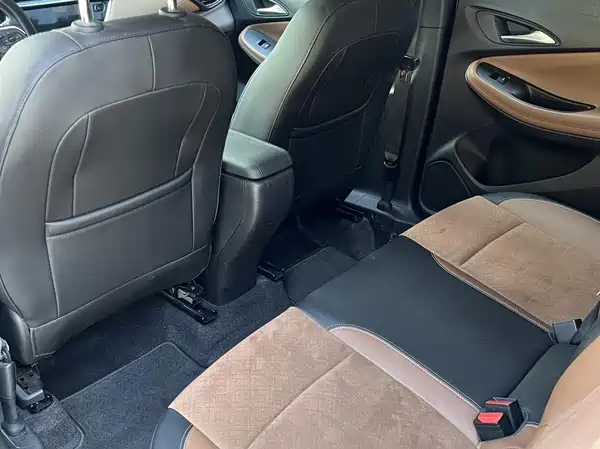 Buick Encore GX 2019