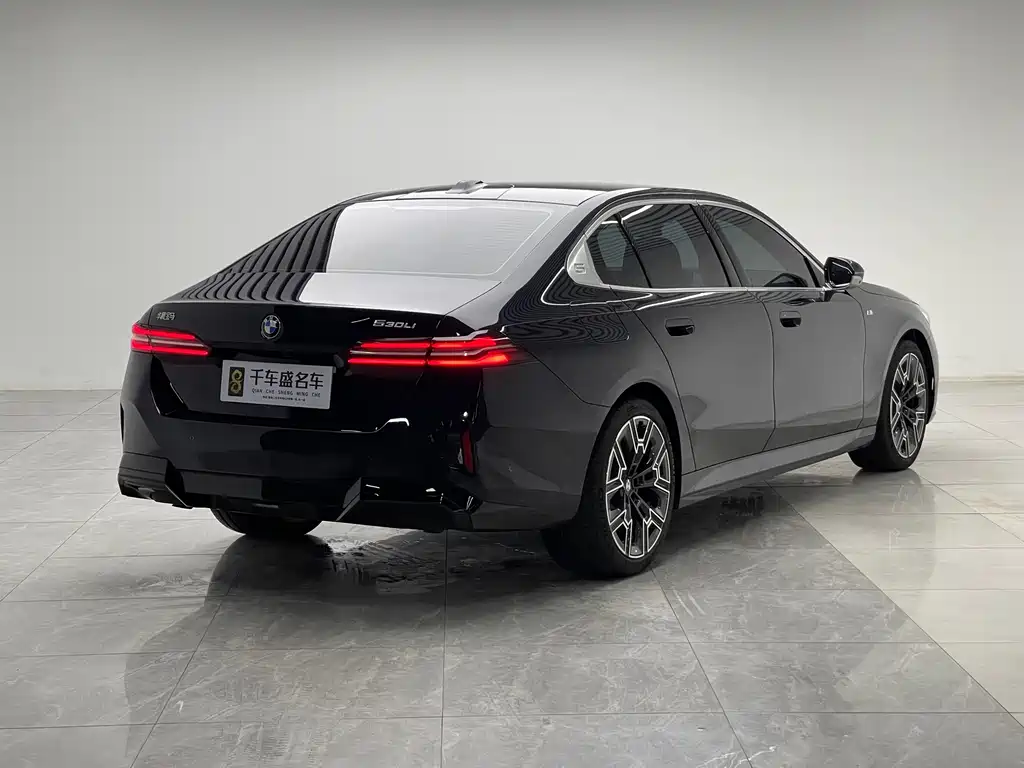 BMW 5 Series 2025