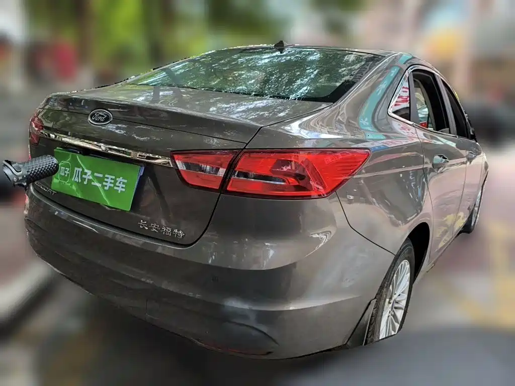 Ford Escort 2016