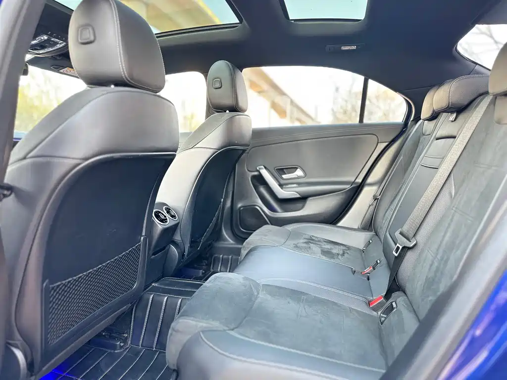 Mercedes-Benz A-Class 2020 — фото 6