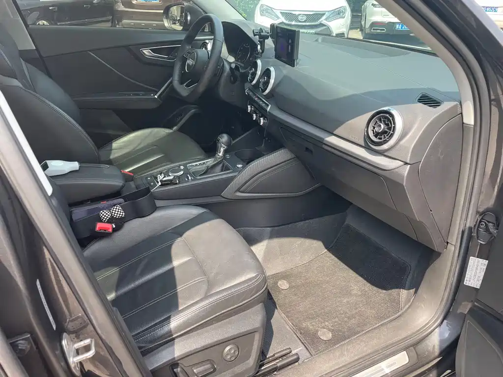 Audi Q2L 2022