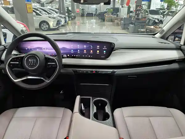 Buick GL8 2025
