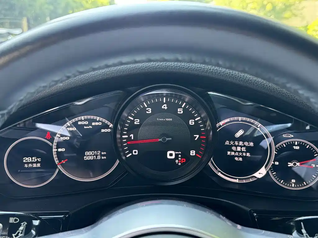 Porsche Panamera 2019 — фото 16