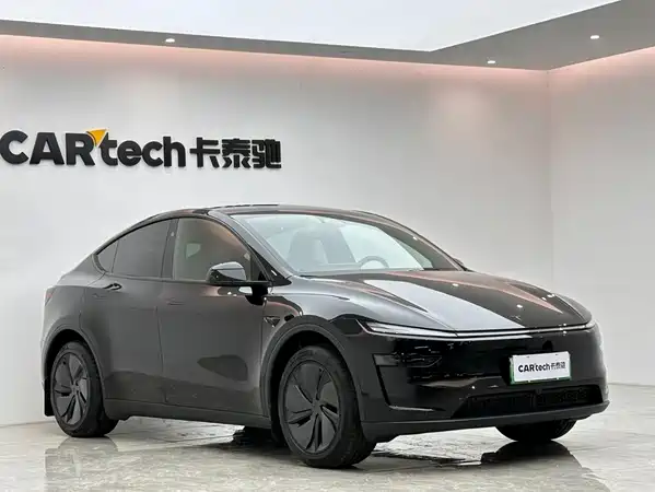 Tesla Model Y 2026
